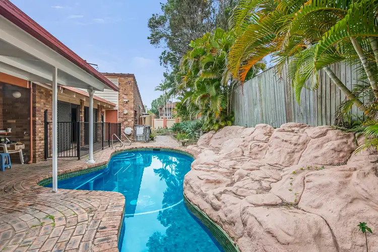 15 Aldford Street, Carindale QLD 4152