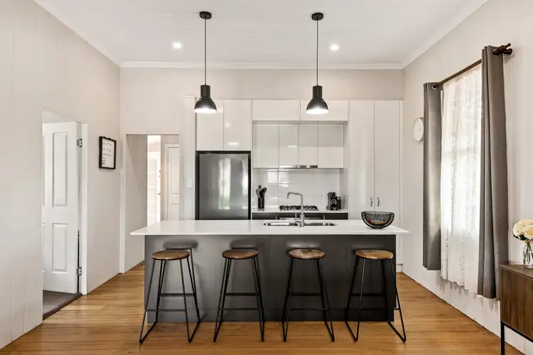 56 Long Street, Rangeville QLD 4350