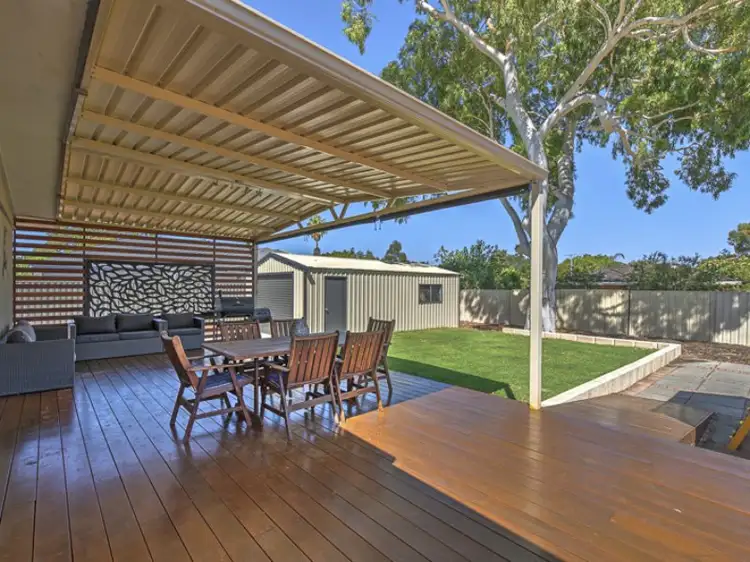 5 Chasley Court, Kelmscott WA 6111