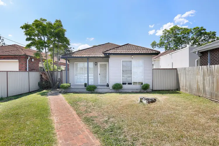 54 Endeavour Road, Georges Hall NSW 2198