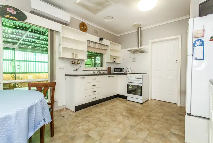 Fifth view of Homely house listing, 7 Morelle Court, Mooroolbark VIC 3138