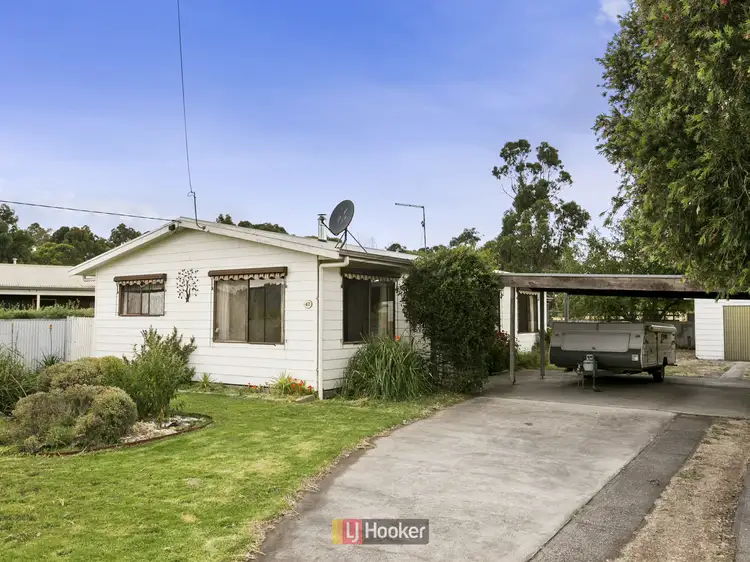 42 Irrewillipe Road, Elliminyt VIC 3250