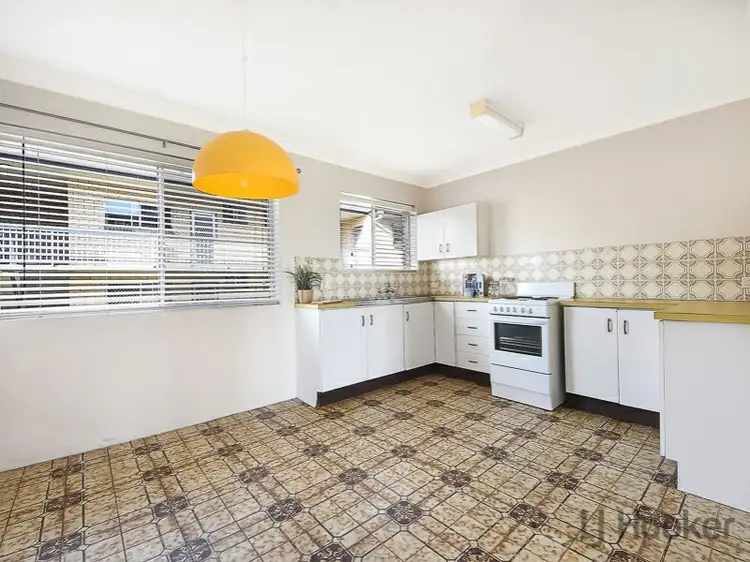 Fourth view of Homely unit listing, 2/40 Kingsmill Street, Chermside QLD 4032