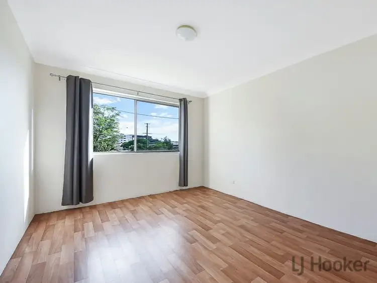 Sixth view of Homely unit listing, 2/40 Kingsmill Street, Chermside QLD 4032