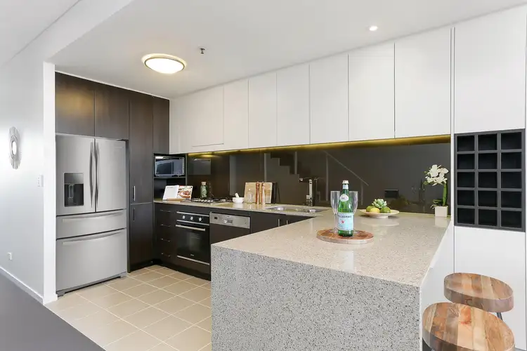 Sixth view of Homely apartment listing, 1011/5 O'Dea Avenue, Zetland NSW 2017