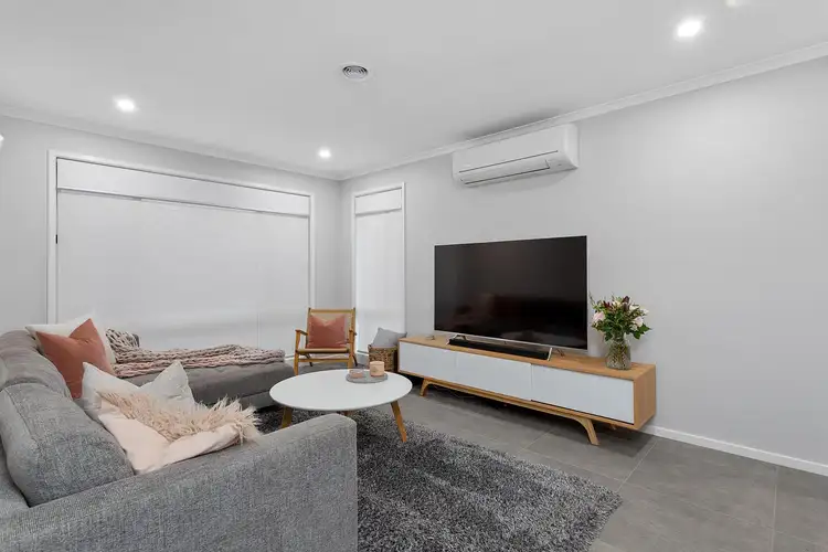 Fourth view of Homely house listing, 8 Maynard Street, Ngunnawal ACT 2913