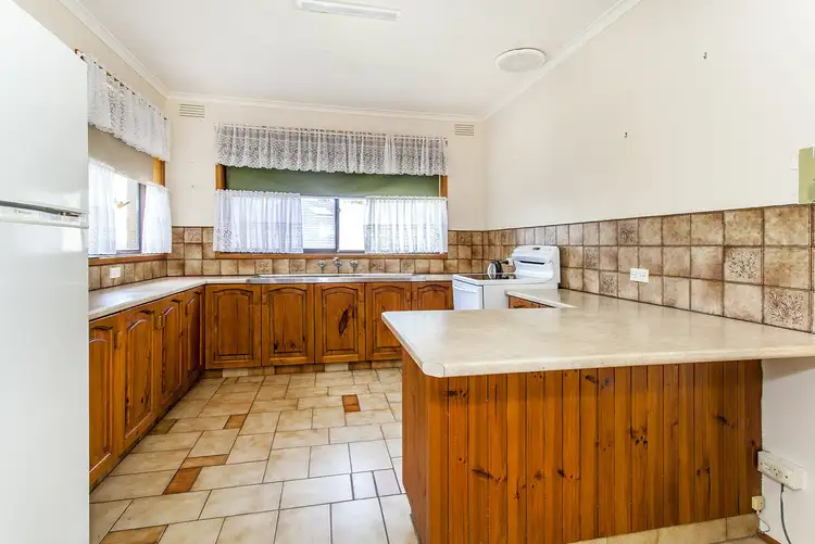 Second view of Homely house listing, 3 Oswin Court, Kilsyth VIC 3137
