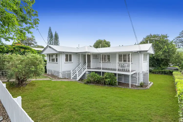 51 Wemvern Street, Upper Mount Gravatt QLD 4122