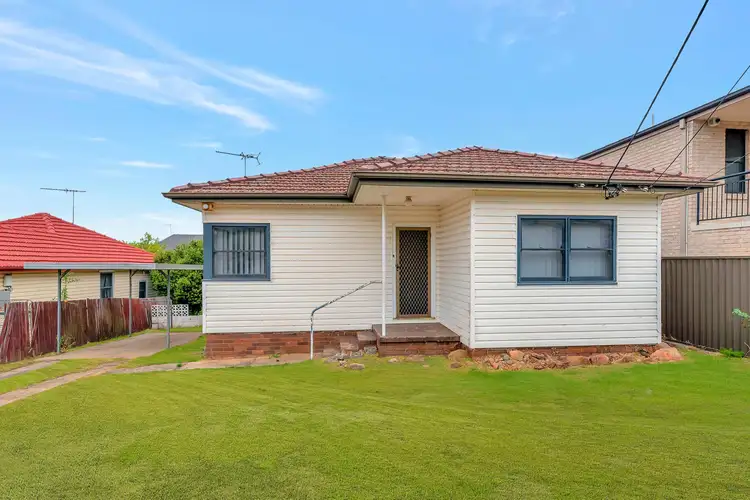 237 Hamilton Road, Fairfield West NSW 2165