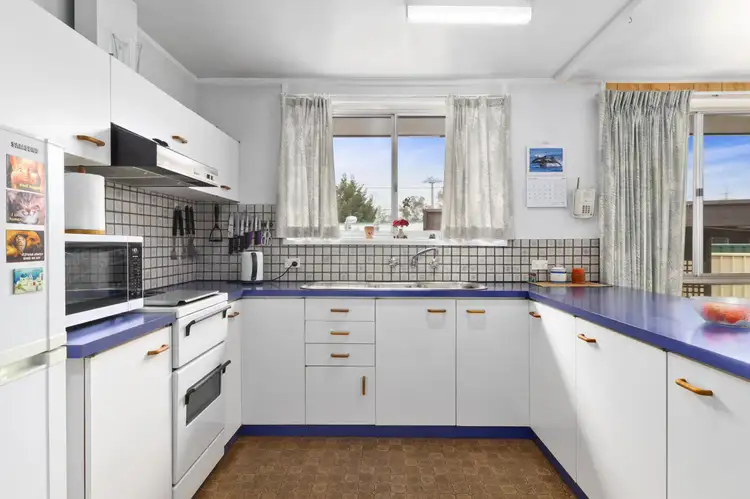 Fifth view of Homely house listing, 9 Wardell Place, Kambah ACT 2902