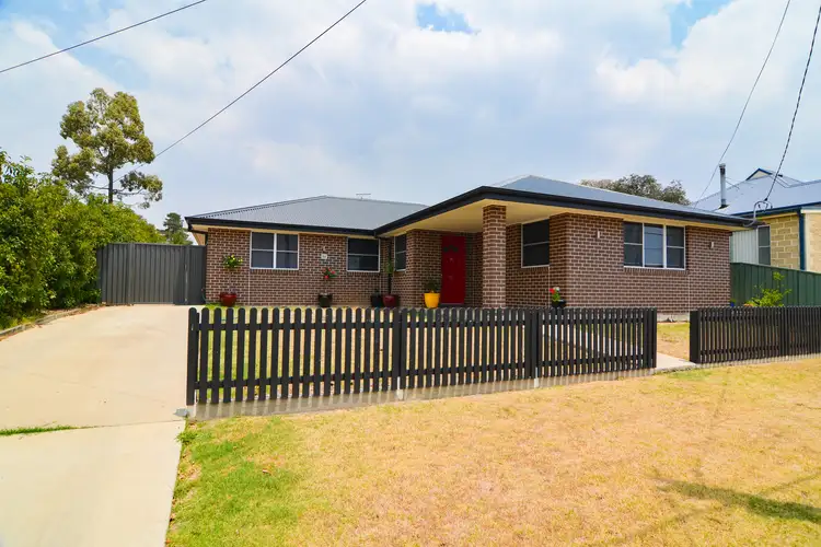 14 Piper Street, Portland NSW 2847