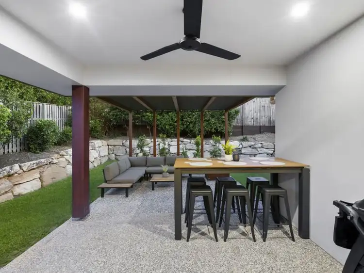 227 Riverstone Crossing, Maudsland QLD 4210