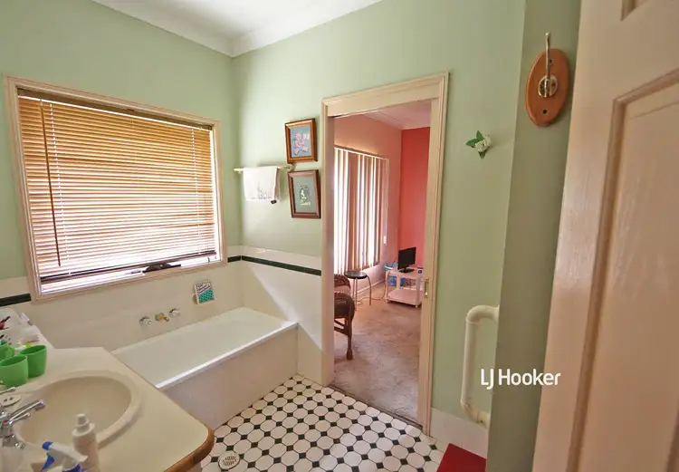 Sixth view of Homely house listing, 10 Kenwood Court, Kallangur QLD 4503