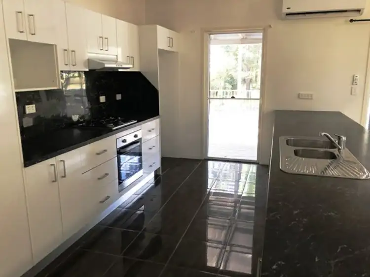 Fifth view of Homely house listing, 2 Sandpiper Parade, Macleay Island QLD 4184