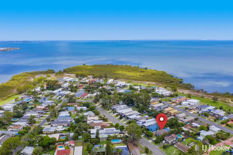 63 Thorneside Road, Thorneside QLD 4158