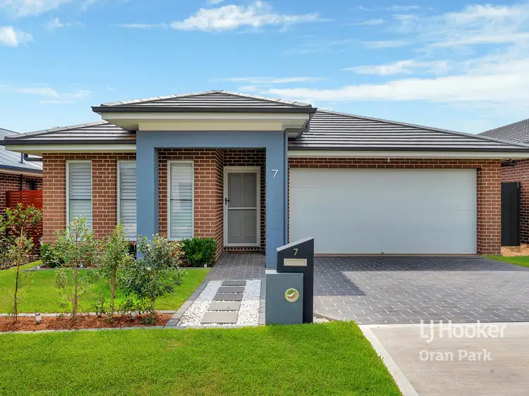 7 Gale Street, Oran Park NSW 2570