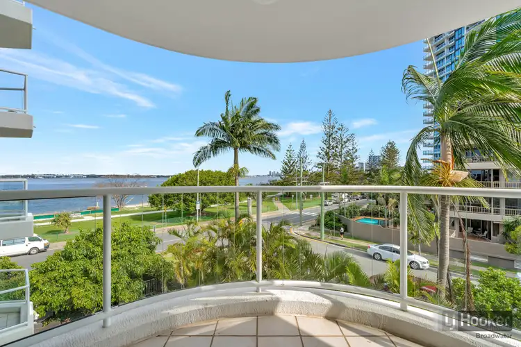 11/242-244 Marine Parade, Labrador QLD 4215