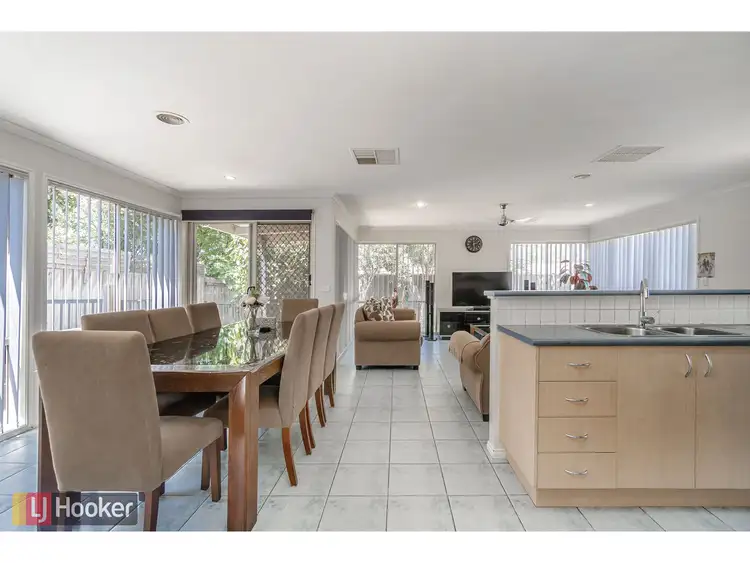 Fourth view of Homely house listing, 6 Crouch Court, Roxburgh Park VIC 3064