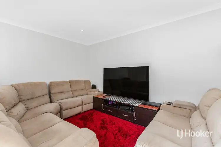 Fifth view of Homely house listing, 8 Muswell Walk, Wyndham Vale VIC 3024