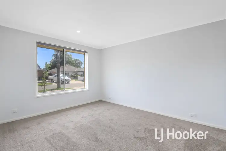 Sixth view of Homely unit listing, 1/22 Dearing Avenue, Cranbourne VIC 3977