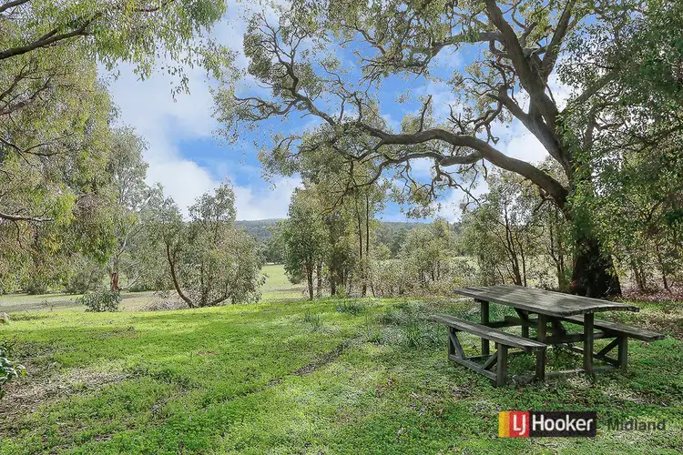 1120 Berry Road, Gidgegannup WA 6083