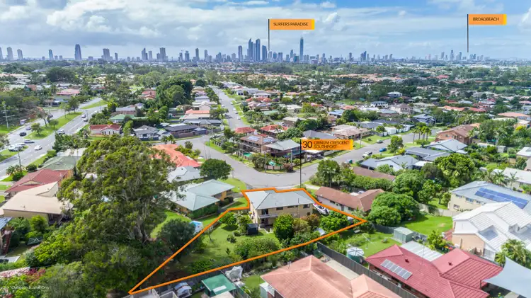 30 Crinum Crescent, Southport QLD 4215