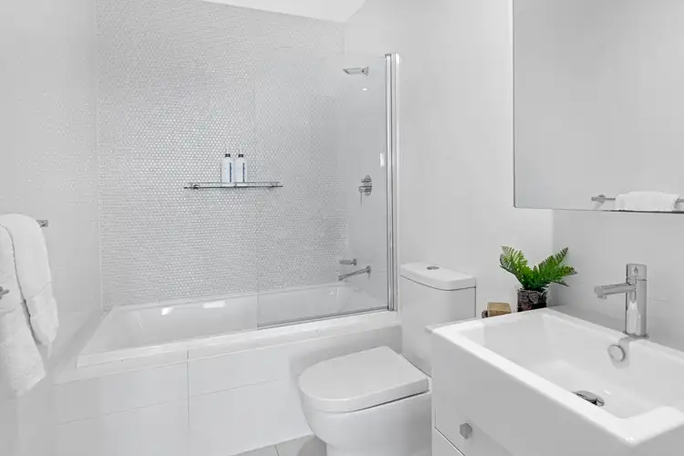 Fifth view of Homely unit listing, 19/72-74 Pacific Parade, Dee Why NSW 2099