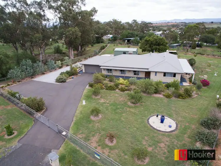 Main view of Homely house listing, 6 Highland Place, North Tamworth NSW 2340