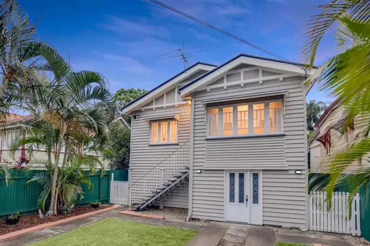 9 Riddings Street, Coorparoo QLD 4151