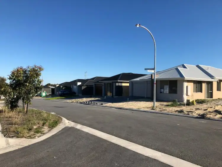 3 Sibu Close, Dayton WA 6055