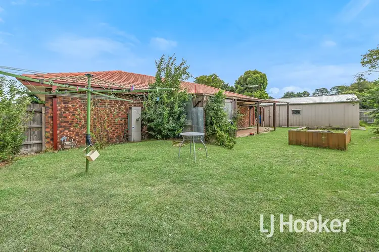 Second view of Homely house listing, 5 Girvan Circuit, Endeavour Hills VIC 3802