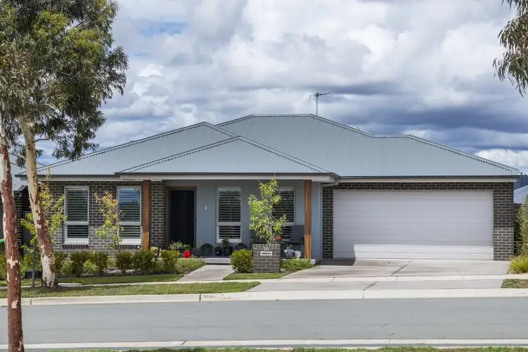 16 David Street, Googong NSW 2620