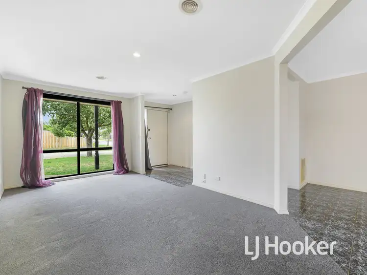 Fourth view of Homely house listing, 28 Bellbrae Crescent, Cranbourne West VIC 3977