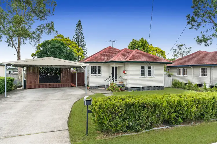 23 Cape Street, Holland Park QLD 4121