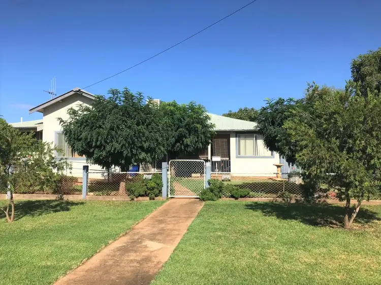 64 Sam Street, Forbes NSW 2871