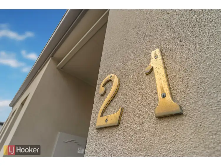 Second view of Homely house listing, 21 Powell Street, Craigieburn VIC 3064