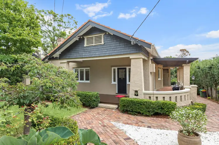 18 Clermiston Avenue, Roseville NSW 2069