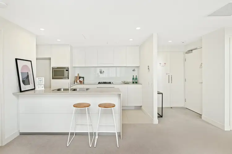 501/18 Shoreline Drive, Rhodes NSW 2138