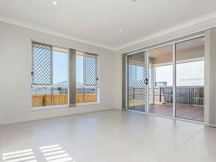 Fifth view of Homely house listing, 4 Claudia Circuit, Kallangur QLD 4503