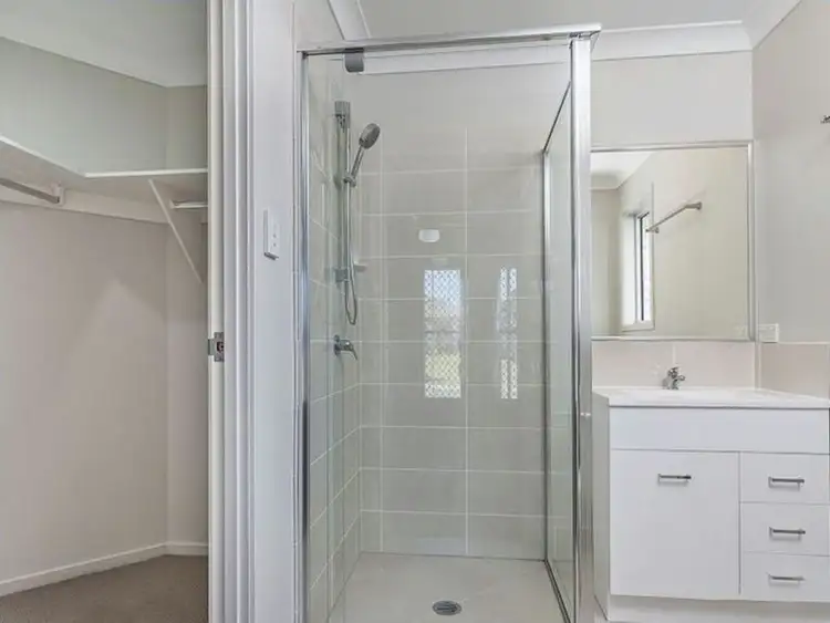 Seventh view of Homely house listing, 4 Claudia Circuit, Kallangur QLD 4503