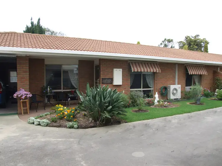 Unit 2/94 Goold Street, Bairnsdale VIC 3875