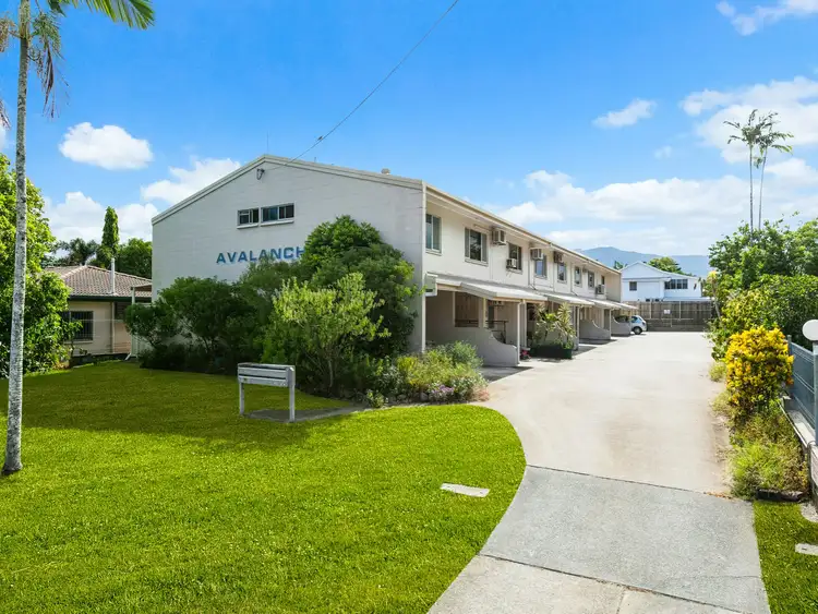 6/11 Crathern Close, Edge Hill QLD 4870