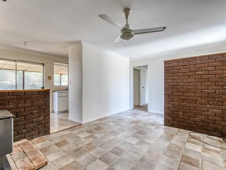 Fifth view of Homely house listing, 19 Malu Court, Camillo WA 6111