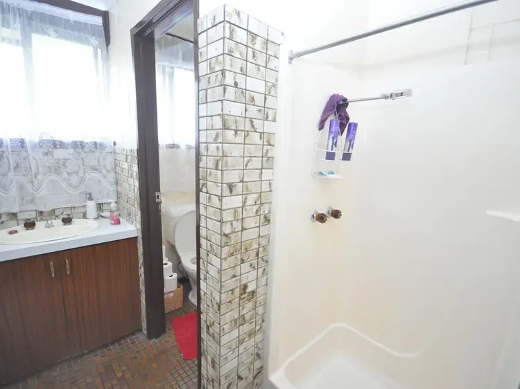 Fourth view of Homely house listing, Unit 2/107 Day Street, Bairnsdale VIC 3875