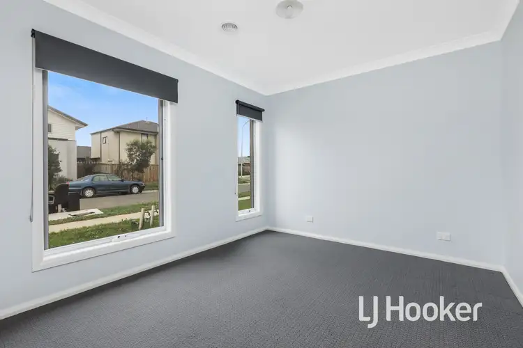 Fifth view of Homely house listing, 29 Mossey Crescent, Cranbourne East VIC 3977