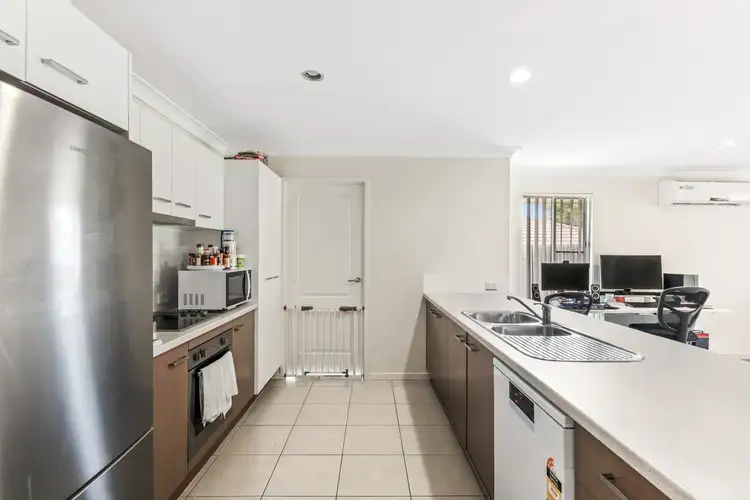 Second view of Homely house listing, 2/14 Alpine Court, Cranley QLD 4350