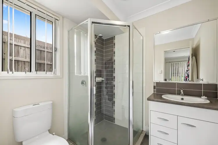 Fifth view of Homely house listing, 2/14 Alpine Court, Cranley QLD 4350