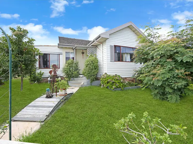 88 Oakland Avenue, The Entrance NSW 2261