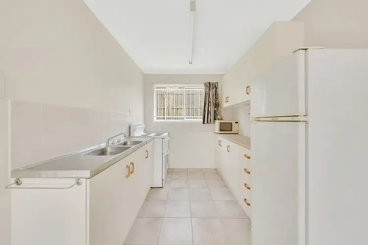 Fifth view of Homely unit listing, Unit 6/71 Off Lane, South Gladstone QLD 4680