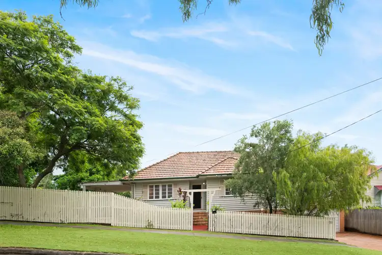 16 Sector Street, Coorparoo QLD 4151